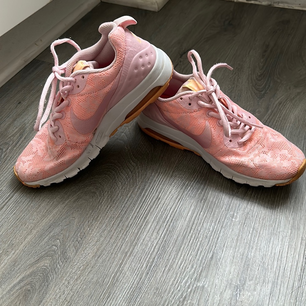 Nike Air Max women sneakers